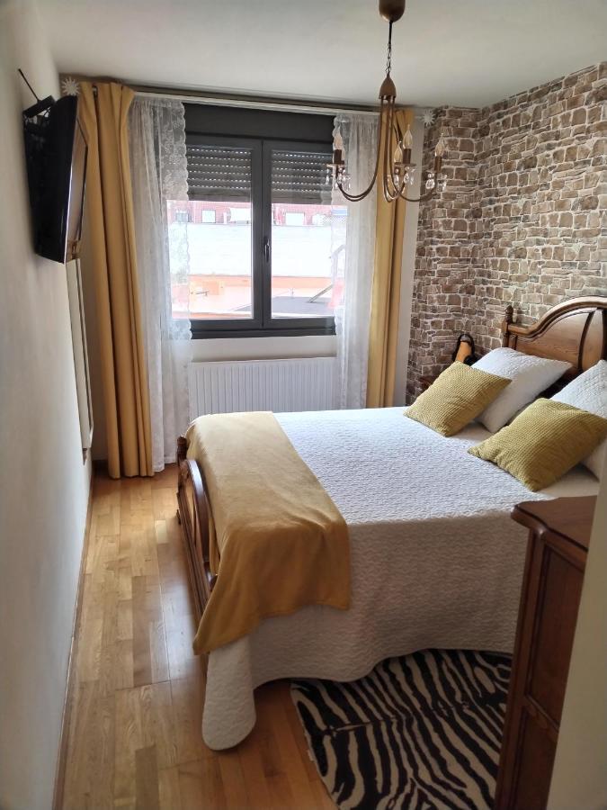 Apartamentos Cuesta Vut5722As Oviedo Bagian luar foto